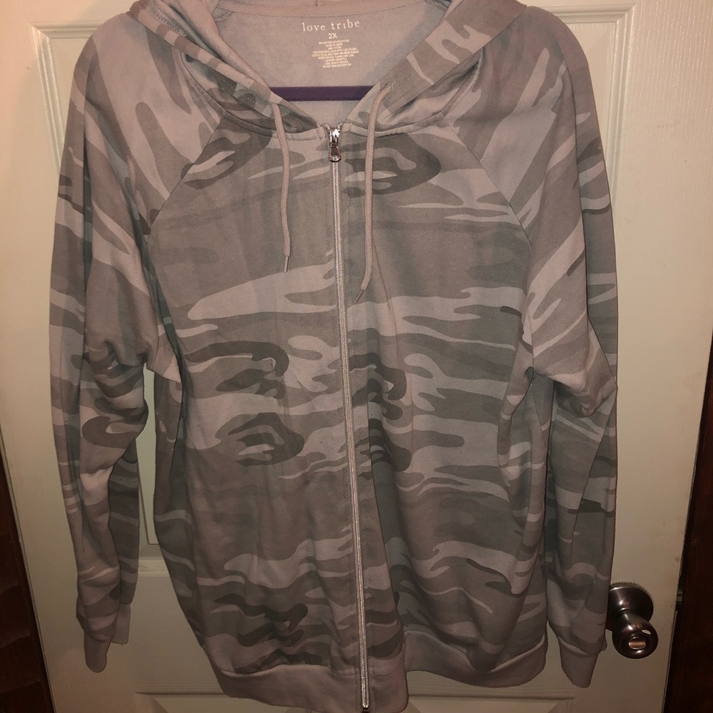 Love Tribe Gray Camo Zip Up Hoodie 2x